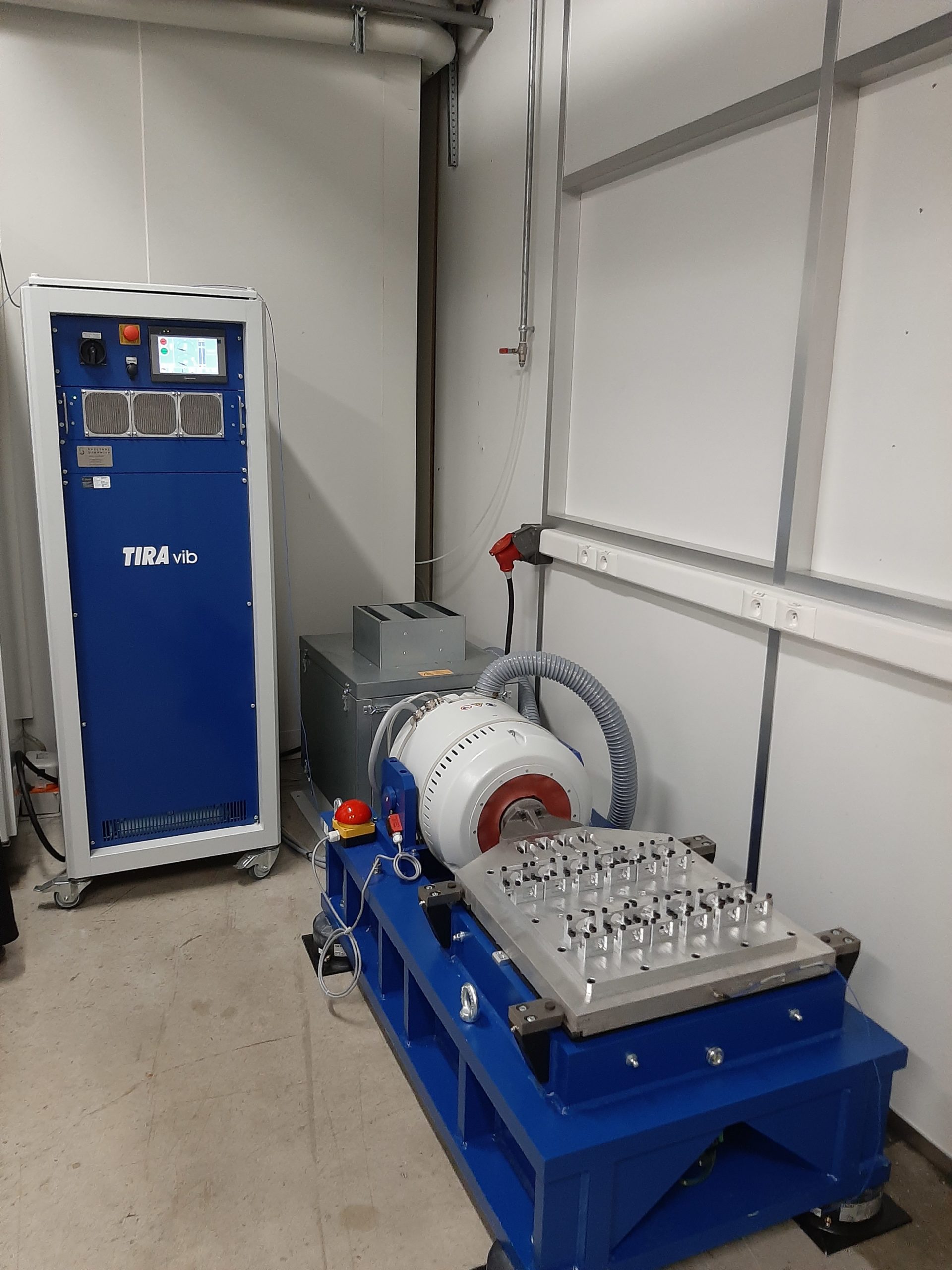 Spectral Dynamics TIRA shaker Services France
